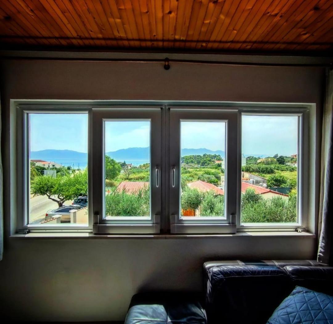 Manora Sucuraj 2 Bedroom Apartment Eksteriør bilde