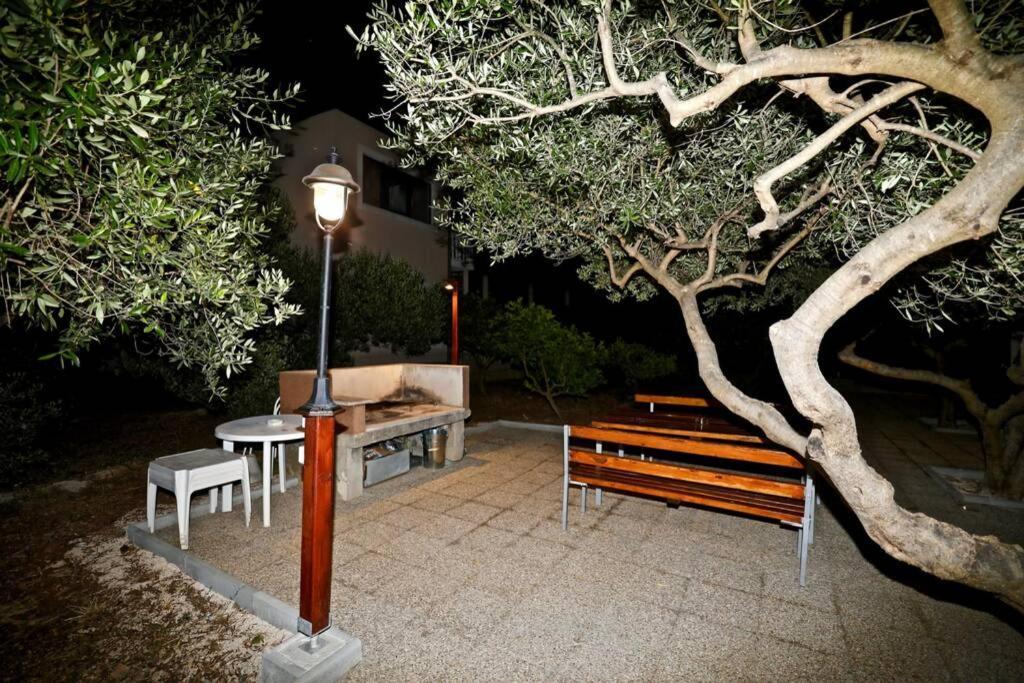 Manora Sucuraj 2 Bedroom Apartment Eksteriør bilde